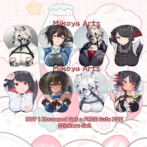Pode incluir: Oito tapetes de rato diferentes com personagens de estilo anime. Os tapetes de rato são todos redondos e têm um fundo branco. As personagens são todas diferentes e têm expressões diferentes. O texto "Mikoya Arts" aparece duas vezes na imagem. O texto "BUY 1 Mousepad Get a FREE Cute ZZZ Stickers Set" aparece na parte inferior da imagem.