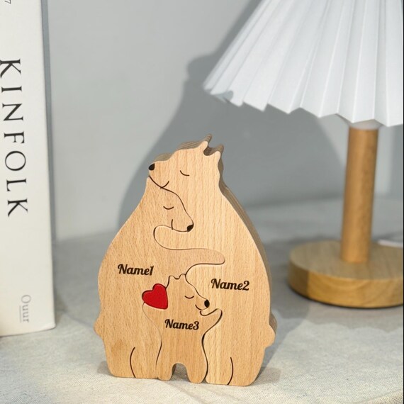Puzzle personalizzato in legno con famiglia di orsi, nomi incisi