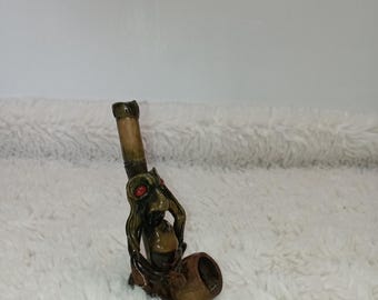 Hand-carved pipe: The Guardian with the Ember Gaze