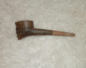 Pipa de colección tallada en madera de ébano – Perfil frontal