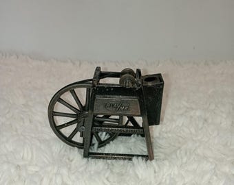 アンティーク　Play-me 社　ペンシルシャープナー 11 Vintage Pencil Sharpeners 1970s | Playme Collection | Metal