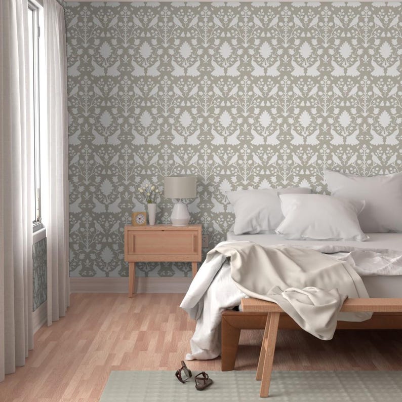 Påfågelstapet - Revere Pewter Oiseaux av Willowlanetextiles - Fågeltryckt avtagbar självhäftande tapetrulle av Spoonflower bild 5