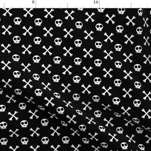 Skull Fabric - Skulls And Crossbones By Reneet3 - Skull Black White Pirate Caribbean Ahoy Sailor  Cotton Fabric By The Yard With Spoonflower