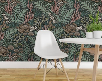 Papel de Parede Autoadesivo Woodland - Ouriços, Natureza, Cogumelo Encantado e Melancólico - Arte Removível para Decoração de Parede - Samambaias no Chão da Floresta por illaberek