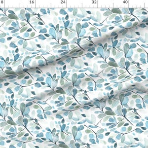 Tissu satiné extra large aquarelle - Feuilles aquarelle bleues par sara_swanson_design - Tissu botanique bleu-vert par yard par Spoonflower