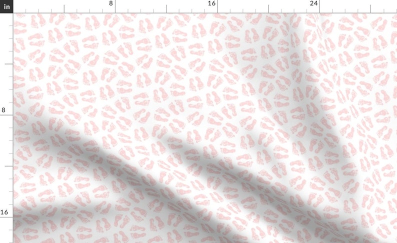 Fat Quarters en coton pour bébé fille Mix & Match Fat Quarters en coton pour bébé fille, rose gris, éléphants, nouveau-né, matelassage, par Spoonflower Baby Feet