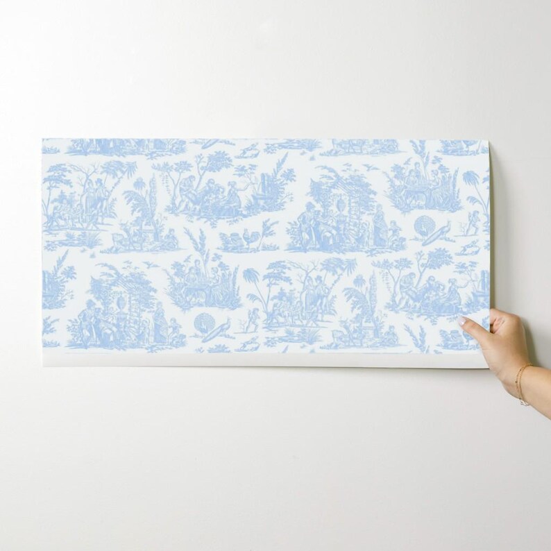 Papel pintado Toile - Toile de Marsella de Peacoquettedesigns - Papel pintado autoadhesivo francés removible para habitación infantil en color azul bebé de Spoonflower imagen 9