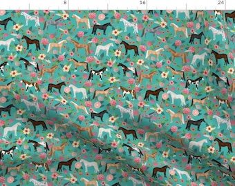 Hübscher Pferdestoff - Pferde-Multicoat-Blumenstoff Türkis von Petfriendly - Reitpony-Rose-Baumwollstoff Massenware bei Spoonflower