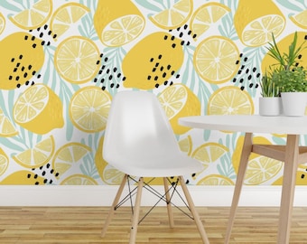 Papel pintado de frutas - Diseño de limón 02 de Bluelela - Papel pintado amarillo menta veraniego cítrico llamativo, rollo autoadhesivo removible de Spoonflower