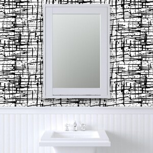 Schwarze Tapete – Tintenklecks-Motiv in Schwarz-Weiß von Pond Ripple – Schwarze, individuell bedruckte, abnehmbare, selbstklebende Tapetenrolle von Spoonflower Bild 8