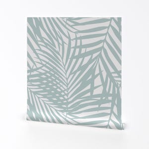 Pastell Jungle Palme Abnehmbare Tapete - Boho Tropisch - 3D Wanddeko - 3D Wanddeko - Farnwedel blau auf weiß by danika_herrick