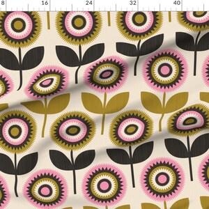 Retro Apparel Fabric - Jumbo Scandi Floral by carey_copeland - Flowers Scandi Pink And Black Vintage Mcm Clothing Fabric by Spoonflower zdjęcie 2