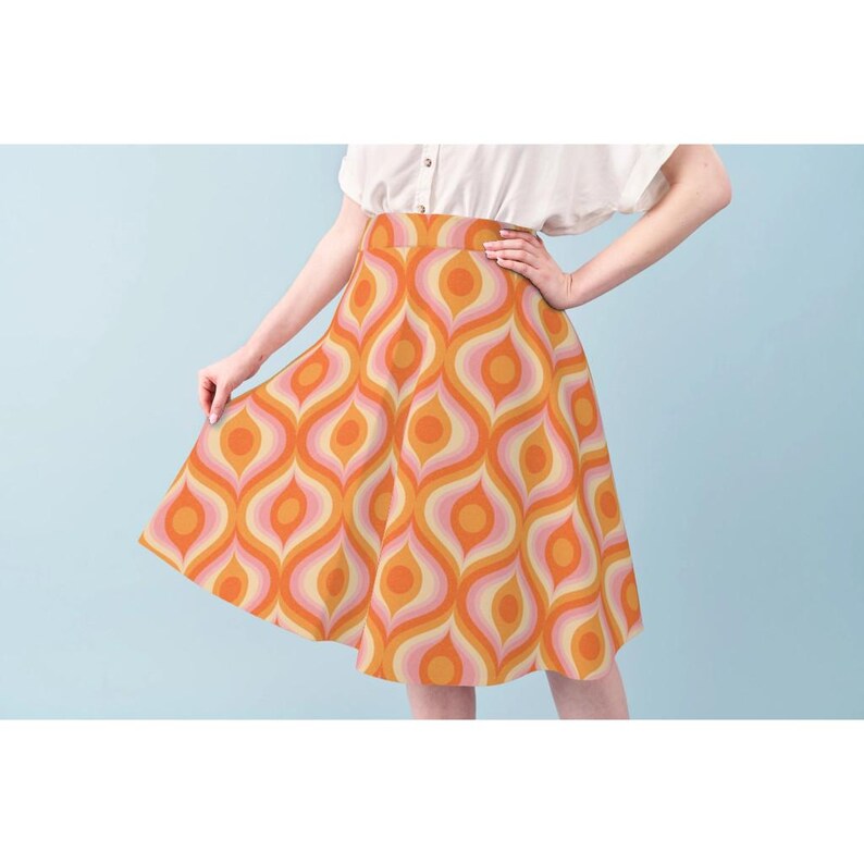 Retro Ogee Vintage Apparel Fabric - Groovy Psychedelic Swirl by pippa_shaw - Large Scale 1960s 1970s Clothing Fabric by Spoonflower afbeelding 4