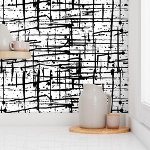 Schwarze Tapete – Tintenklecks-Motiv in Schwarz-Weiß von Pond Ripple – Schwarze, individuell bedruckte, abnehmbare, selbstklebende Tapetenrolle von Spoonflower Bild 7