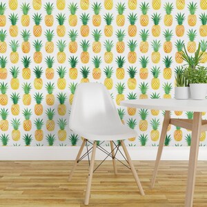 Ananas-Tapete – Aquarell-Ananas von Littlearrowdesign – Ananas-Tapetenrolle mit individuellem Aufdruck und abnehmbarer Klebefläche von Spoonflower