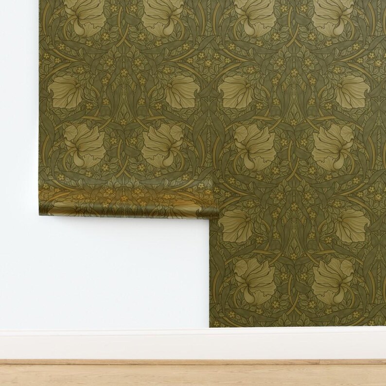 Victorian Gold or Silver Metallic Wallpaper - William Morris Antique ...