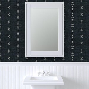 ストライプ壁紙 - Holli Zollingerによるフレンチリネンジオストライプダーク - Spoonflowerによるカスタムプリント剥がせる粘着壁紙ロール 画像 8