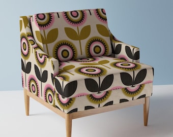 Tkanina obiciowa w stylu retro – Jumbo Scandi Floral od carey_copeland – Kwiaty w stylu skandynawskim, różowo-czarne, vintage, cięta na wymiar z motywem Spoonflower