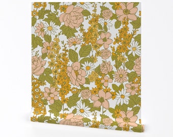 Retro bloemenbehang - Vintage gedempte bloemen van Samswhurld - groen oranje roze bloem verwisselbare zelfklevende behangrol van Spoonflower