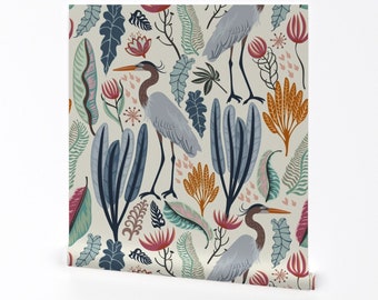 Küstenflora Tapete - Reiher und Pflanzen von nina_leth - Natur tropische Wildblumen zum Abziehen und Aufkleben von Spoonflower