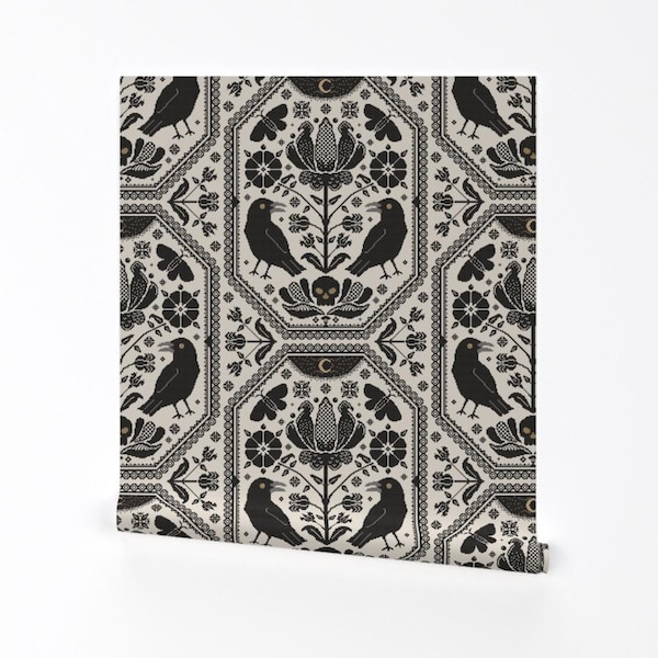 « Papier peint amovible peel and stick goth cottagecore - grande échelle - art mural décoration murale - corbeaux au point de croix » par misentangledvision