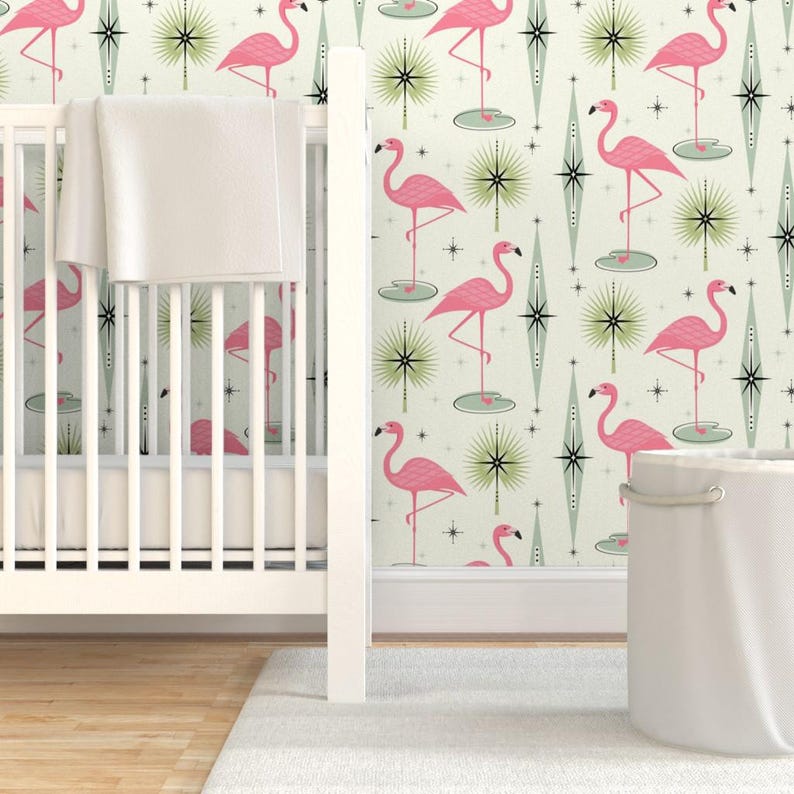 Pink Flamingos Wallpaper - Atomic Flamingo Von Studioxtine - Retro Individuell bedruckte, entfernbare selbstklebende Tapetenrolle von Spoonflower Bild 6