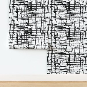 Schwarze Tapete – Tintenklecks-Motiv in Schwarz-Weiß von Pond Ripple – Schwarze, individuell bedruckte, abnehmbare, selbstklebende Tapetenrolle von Spoonflower Bild 4