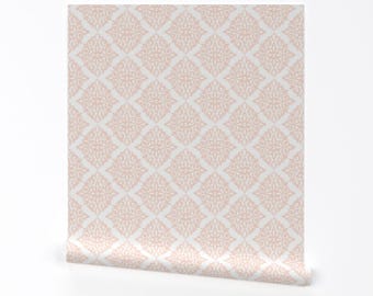 Papel tapiz damasco rosa - Damasco moderno rosa ruborizado de Sugarfresh - Rollo de papel tapiz autoadhesivo extraíble con impresión personalizada de damasco de Spoonflower