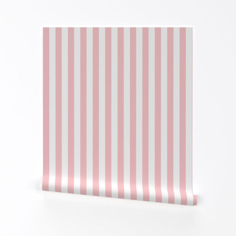 Gestreifte Tapete - Hellrosa Streifen By Thepinkhome - Rosa Individuell bedruckte, entfernbare, selbstklebende Tapetenrolle von Spoonflower Bild 2