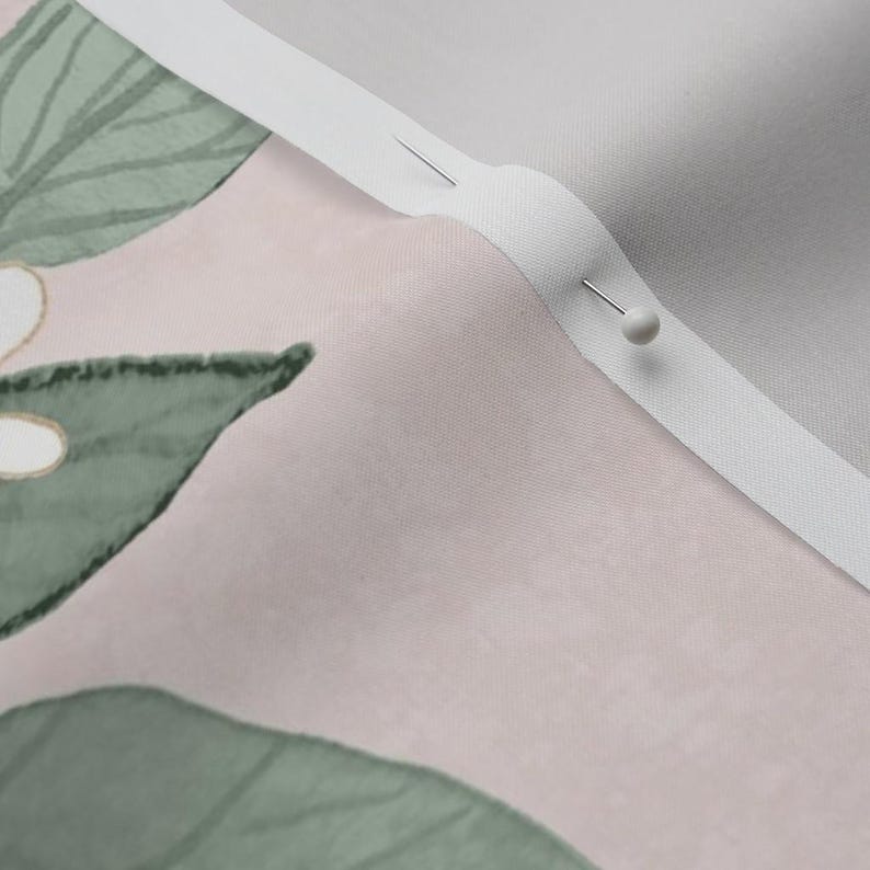 Tela de satén extra ancha estilo chinoiserie, estampado floral vintage rosa, tela botánica de pradera cortada a medida, rosa pálido, Elsie's Garden de danika_herrick imagen 7