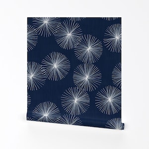 Carta da parati moderna di metà secolo - Dandelions Navy White di Friztin - Rotolo di carta da parati autoadesiva rimovibile stampata personalizzata blu navy di Spoonflower