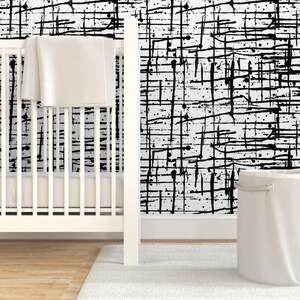 Schwarze Tapete – Tintenklecks-Motiv in Schwarz-Weiß von Pond Ripple – Schwarze, individuell bedruckte, abnehmbare, selbstklebende Tapetenrolle von Spoonflower Bild 6