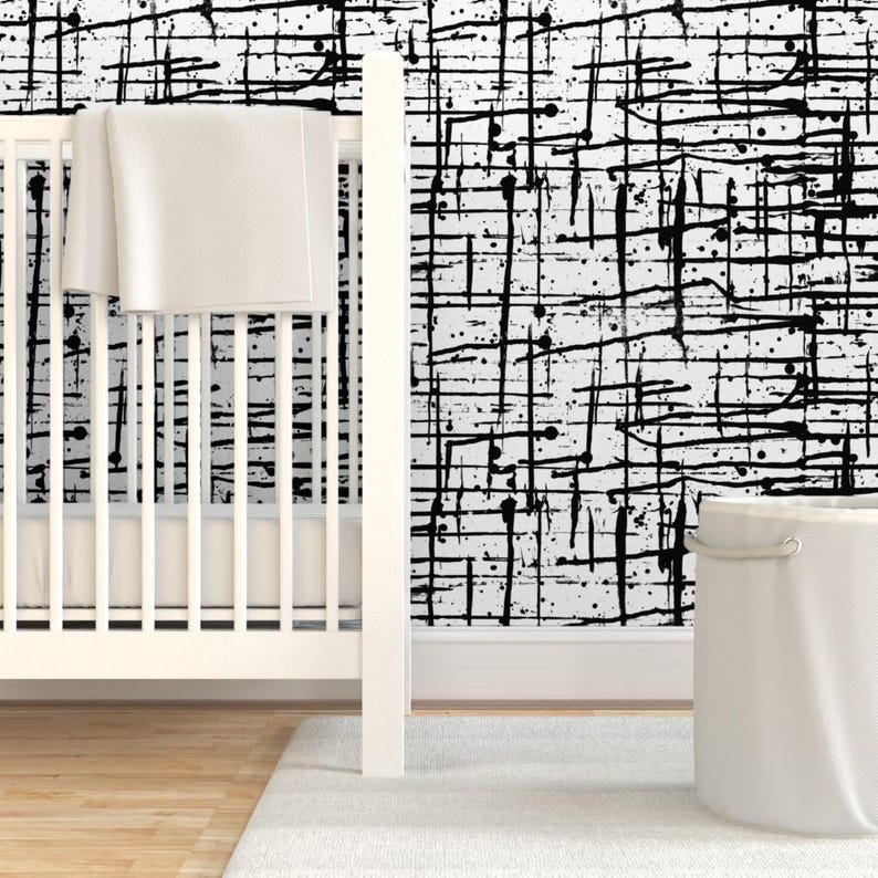 Schwarze Tapete – Tintenklecks-Motiv in Schwarz-Weiß von Pond Ripple – Schwarze, individuell bedruckte, abnehmbare, selbstklebende Tapetenrolle von Spoonflower Bild 6