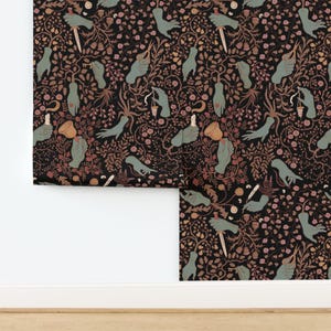 Papel de Parede com Estampa de Mãos - Suas Mãos Estão Frias, da Tanaudel - Estilo Romântico Floral Vitoriano Gótico, Removível e Autoadesivo, em Rolo, da Spoonflower imagem 4