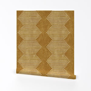 Mud Cloth Wallpaper - Diamond Mud Cloth By Littlepfeildecor - Senf Rustikale Boho Abnehmbare selbstklebende Tapetenrolle von Spoonflower
