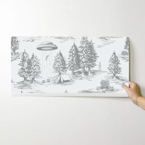 Peel-and-Stick-behang van de ufo - Space Aliens Whimsical Toile - Verwisselbare muurdecoratiekunst - Alien Abduction Toile De Jouy door somecallmebeth afbeelding 9