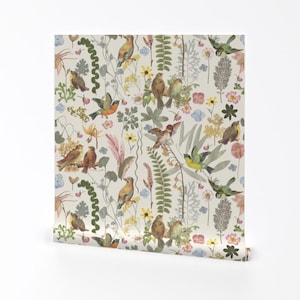 Skurrile Blumentapete - Song Bird Garden von Mypetalpress - Vogel Individuell bedruckte, entfernbare, selbstklebende Tapetenrolle von Spoonflower