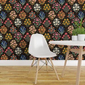 Papel pintado removible autoadhesivo con diseño floral vintage - Naturaleza floral oscura y colorida - Arte de pared y decoración - Jardín patrimonial por serena_archetti