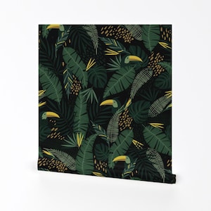 Tukan Tapete - Tropische hawaiianische Palmenblätter von Presuttidesign - Grüne Insel Vogel entfernbare selbstklebende Tapetenrolle von Spoonflower