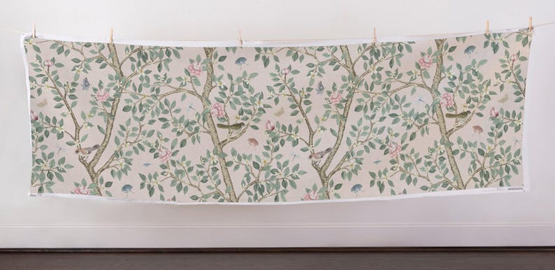 Tela de satén extra ancha estilo chinoiserie, estampado floral vintage rosa, tela botánica de pradera cortada a medida, rosa pálido, Elsie's Garden de danika_herrick imagen 2