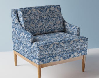Tela de tapicería William Morris - Strawberry Thief Blue de peacoquettedesigns - Tela Tudor azul y blanca cortada a medida con Spoonflower