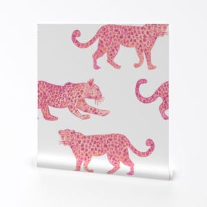 Roze luipaarden verwijderbaar Peel-and-Stick-behang - Cheetah Maximalist Animalier - Wall Art Wall Decor - Leopard Parade door danika_herrick