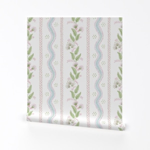 Grandmillennial Ablösbare Tapete zum Abziehen und Aufkleben - Cottage Stripe Simple Floral - Wall Art Wall Decor - Emma Stripe by danika_herrick