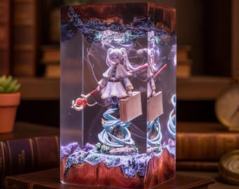 Frieren Beyond Journey's End Resin Lamp, Anime Figure Diorama Handcrafted Elf Mage Otaku Gift For Manga Fans Home Office Desk Decor
