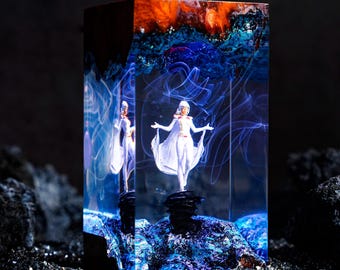 Storm Woman Resin Lamp, X-men Ororo Munroe Night Light, M.a.rvel Comics Inspired, Gift For Kid