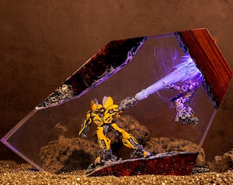 Transformers Battle Diorama Resin Lamp, Bumblebee Vs Megatron Night Light, Epic Robot Fight Art, Unique Sci-Fi Decor Gift