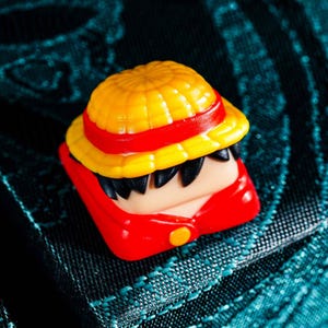 Ensemble de capuchons de touche anime OP, capuchon de touche artisanal en résine pour claviers mécaniques MX Cherry Switch, cadeau de capuchon de touche pirates anime fait main Luffy