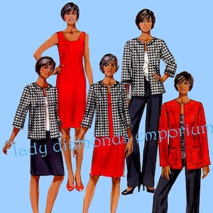 Puede incluir: Cinco patrones de costura de moda para mujeres con un vestido rojo, una chaqueta de pata de gallo en blanco y negro, una chaqueta roja y una chaqueta de pata de gallo en blanco y negro. Los patrones son para un vestido, una chaqueta y una falda.