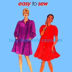 Könnte beinhalten: Ein Schnittmuster für zwei Kleider. Das Kleid links ist lila und hat lange Ärmel. Das Kleid rechts ist rot und hat kurze Ärmel. Der Text "easy to sew" befindet sich oben im Bild.