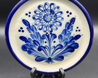 Vintage Handarbeit Salt Glazed Pottery Hanging Hand Painted 7” Plate